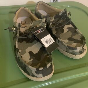 Hey Dude camo shoes